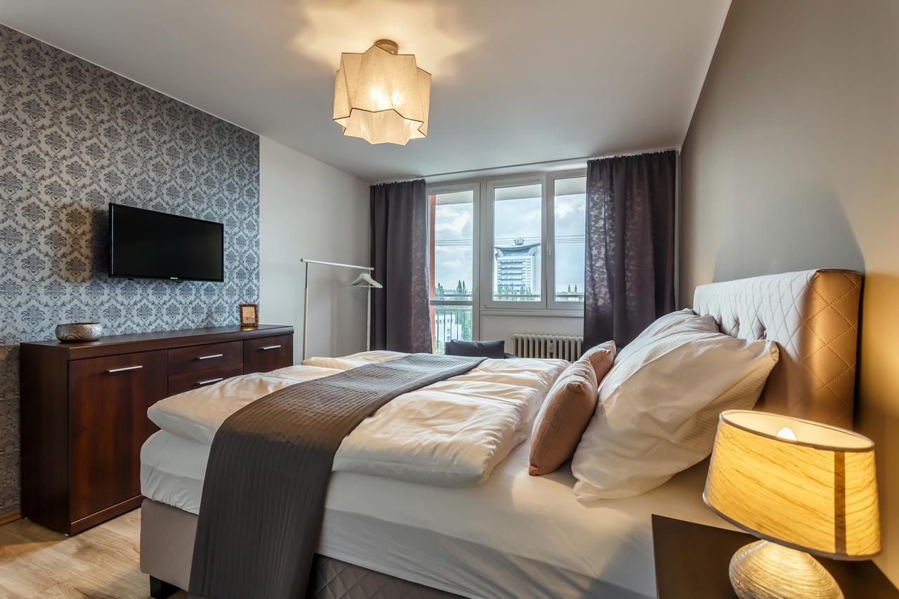 Golden Apartments 俄斯特拉发 外观 照片